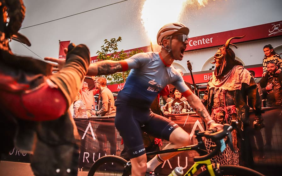 Meta Mallorca 312 Ciclista y demonios